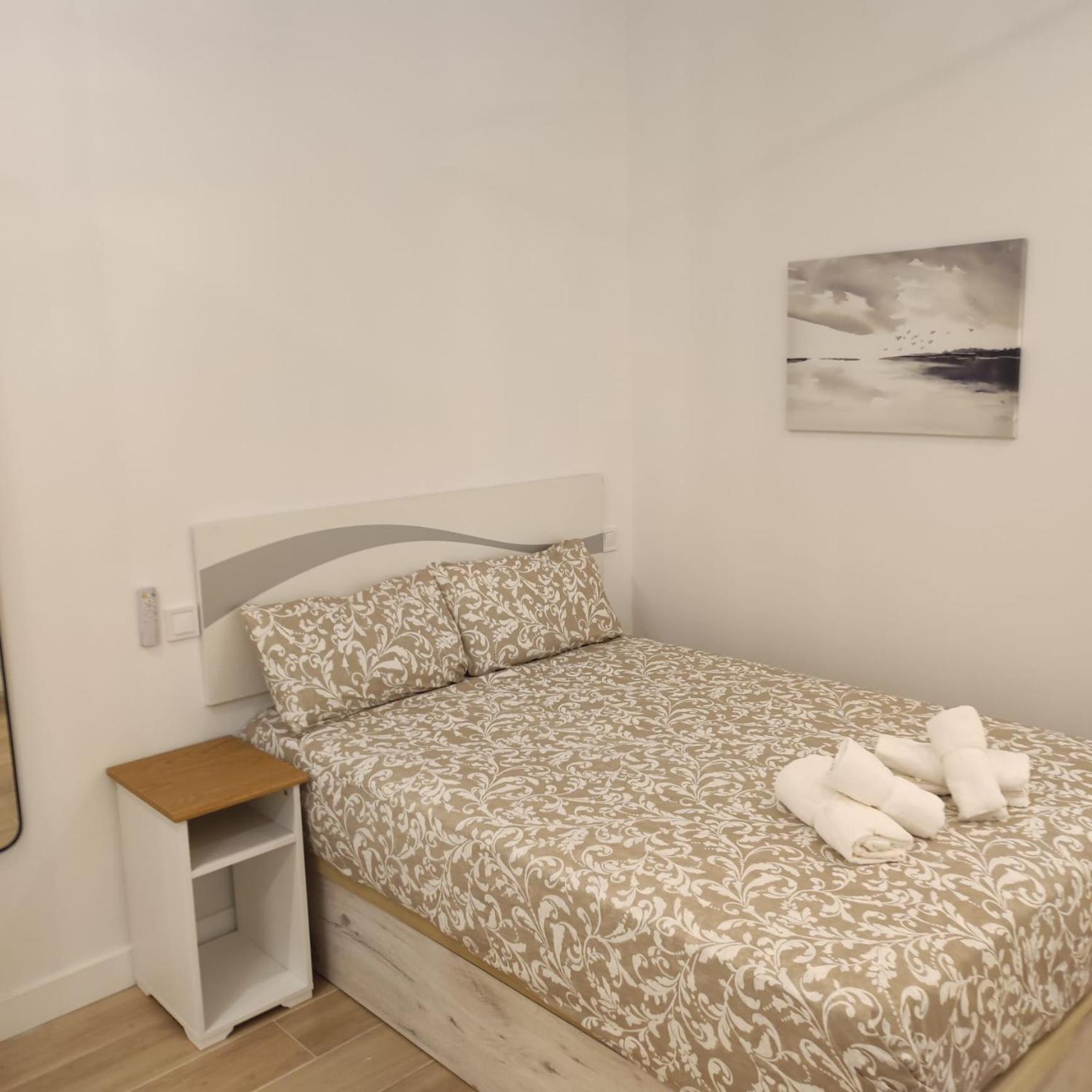 Av. Asturias Apartamento Madrid Buitenkant foto