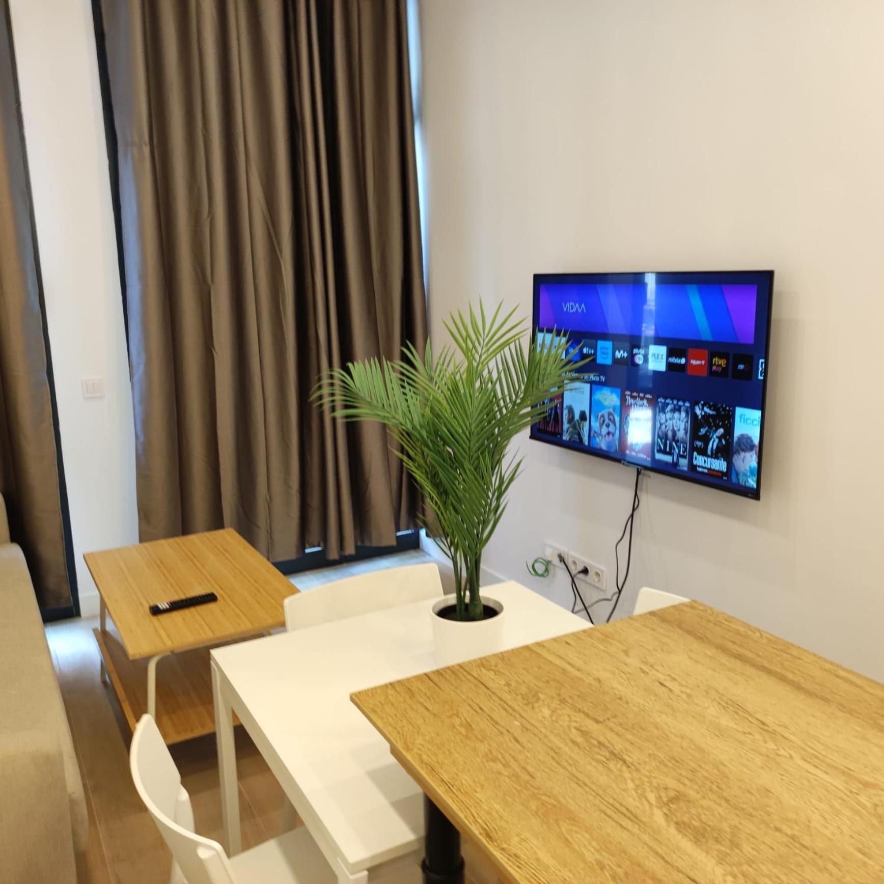Av. Asturias Apartamento Madrid Buitenkant foto